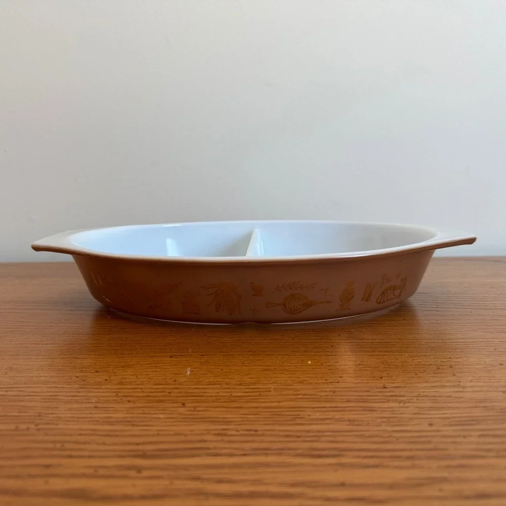 Vintage Pyrex 1 1/2 Quart Divided Casserole Dish‎ Early American Ovenware USA